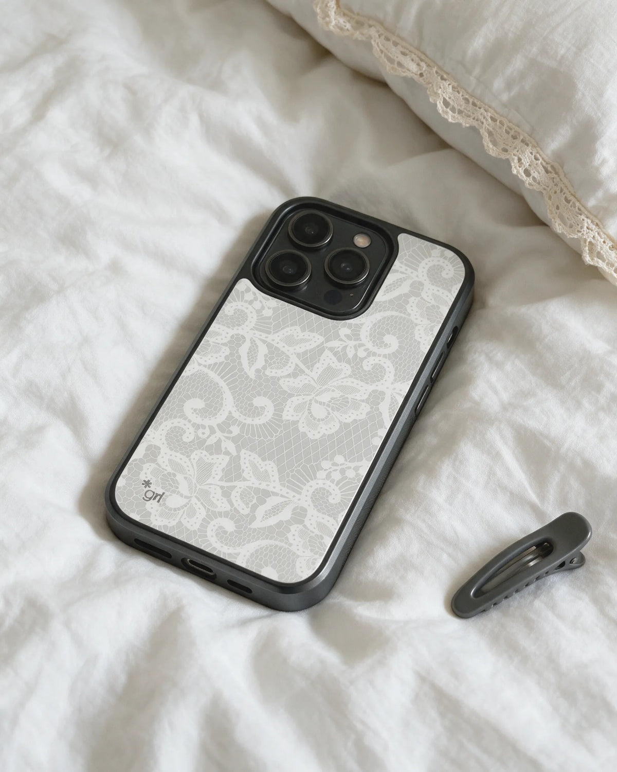 chantilly-glass-case-v4